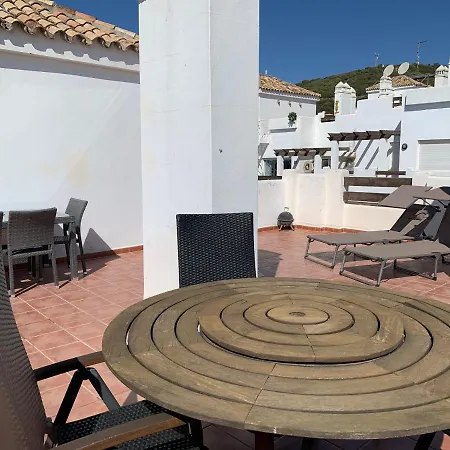 Appartement Penthouse Seaview And Golf Valle Estepona